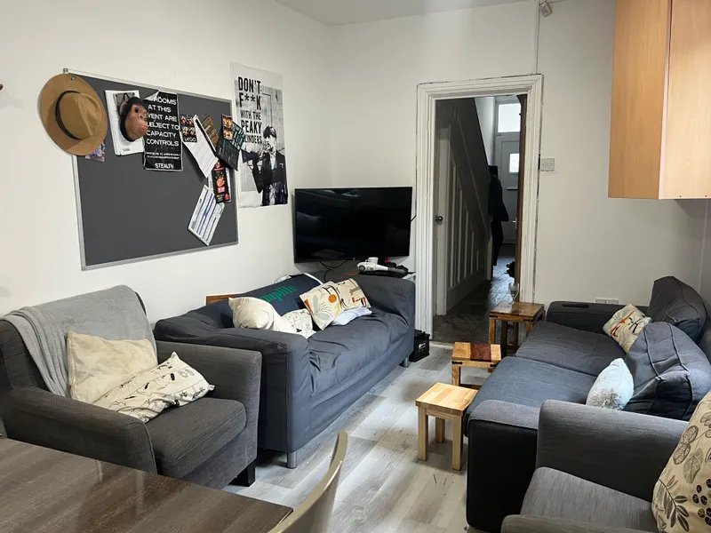 10 Arthur Avenue: 6 Bed Student House NG7 2EL - Image 9